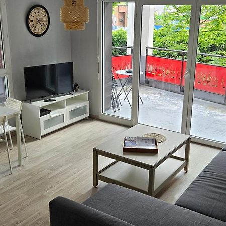 Appartement 2 Chambres Avec Terrasse Et Garage Saint-Andre-lez-Lille Exterior photo