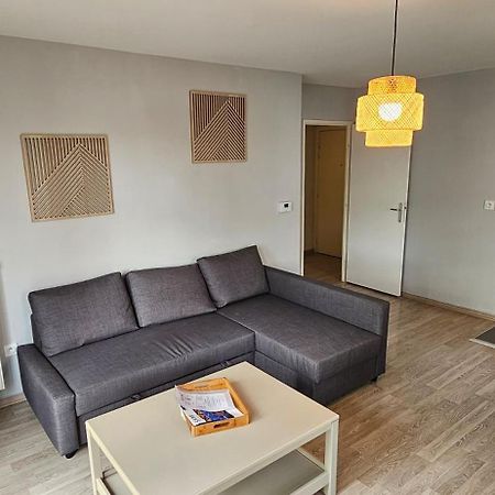 Appartement 2 Chambres Avec Terrasse Et Garage Saint-Andre-lez-Lille Exterior photo